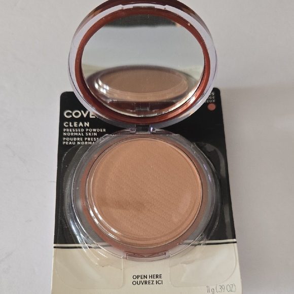COVERGIRL Clean Pressed Powder #145 Warm Beige Mirrored Compact Sealed - Picture 5 of 8
